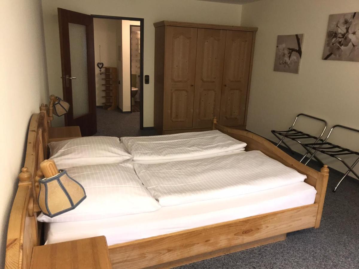 Hotel Quellenhof Bad Urach Eksteriør bilde